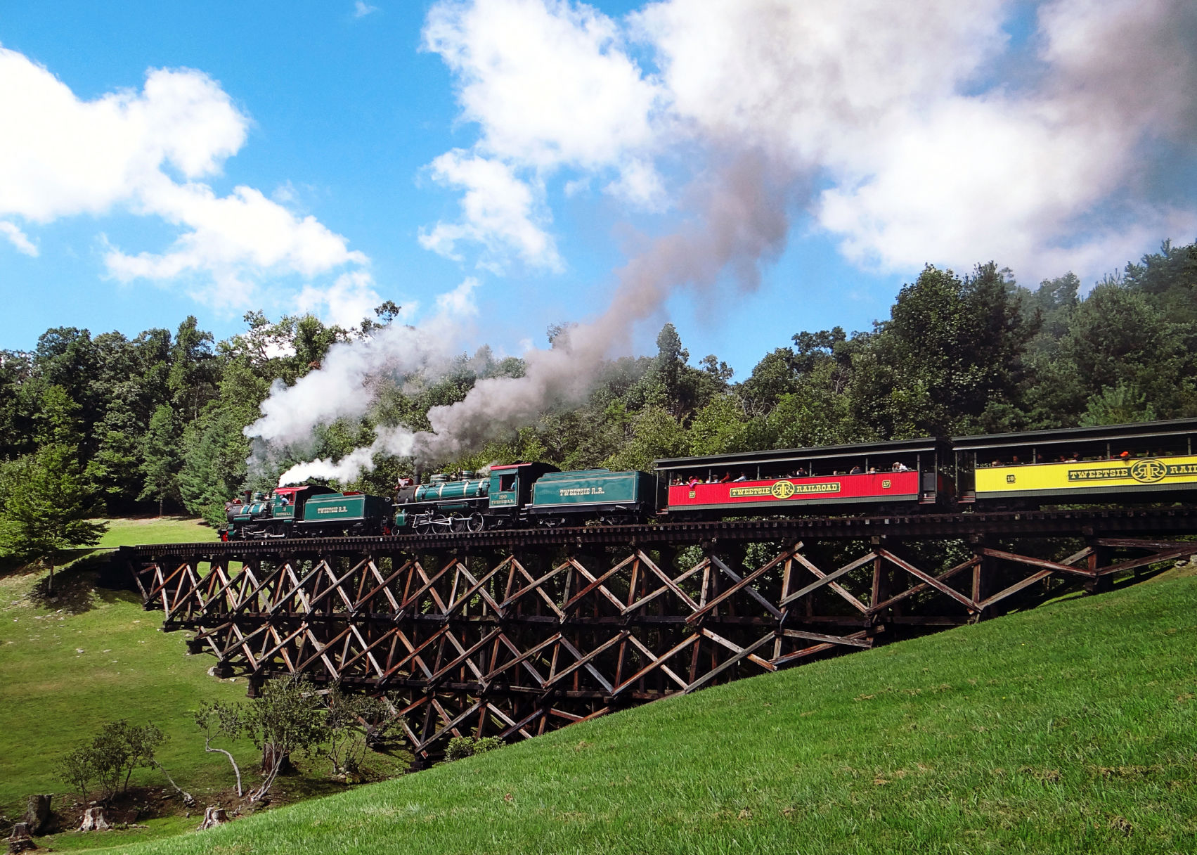 Double_Header_on_Trestle.jpg